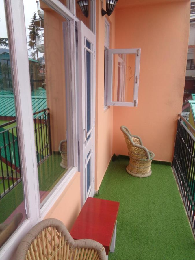 Deluxe Homestay Apartments With Kitchen In Шимла Екстериор снимка