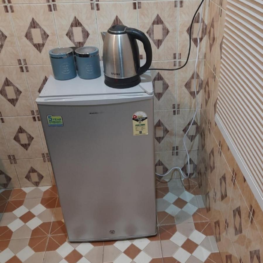 Deluxe Homestay Apartments With Kitchen In Шимла Екстериор снимка